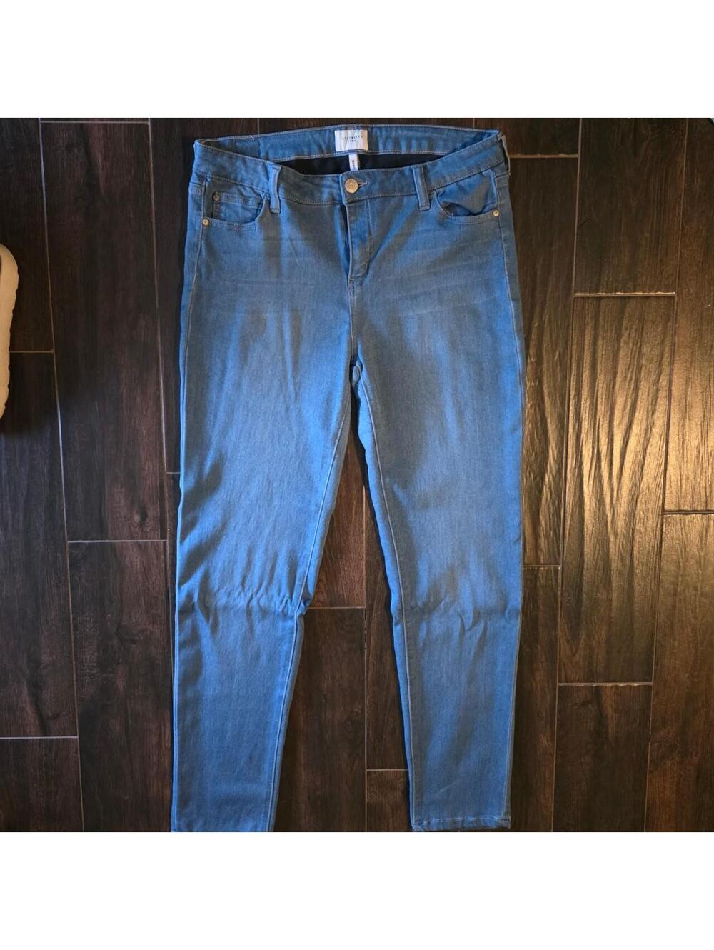 Celebrity Pink Women's Blue Jeans